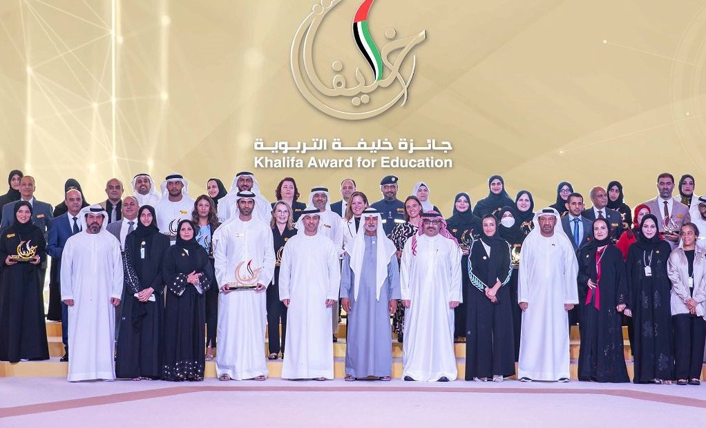 Three Moroccans Awarded at Khalifa Award for Education