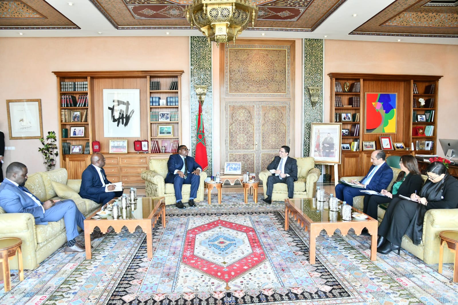 MFA Nasser Bourita with the Minister of Foreign Affairs and International Cooperation of the Republic of Sierra Leone, Timothy Musa Kabba.